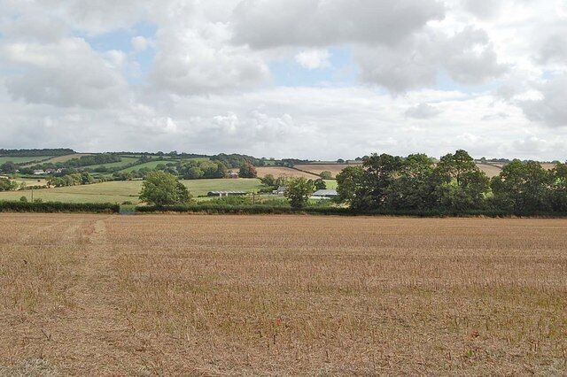 Footpath going to Lower Ansty