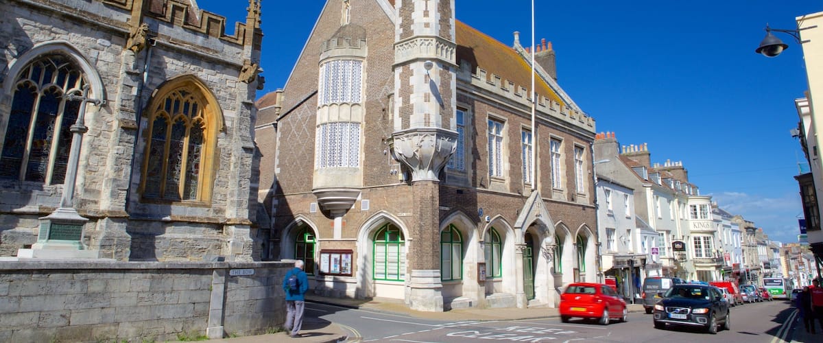 Dorchester featuring street scenes and heritage architecture