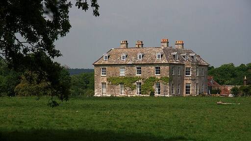 Moreton House Moreton House is a Grade I Listed mansion built between 1742 and 1745 for the local squire James Frampton, replacing an even earlier house of the late C16. A good solid C18 house retaining many of its original features.