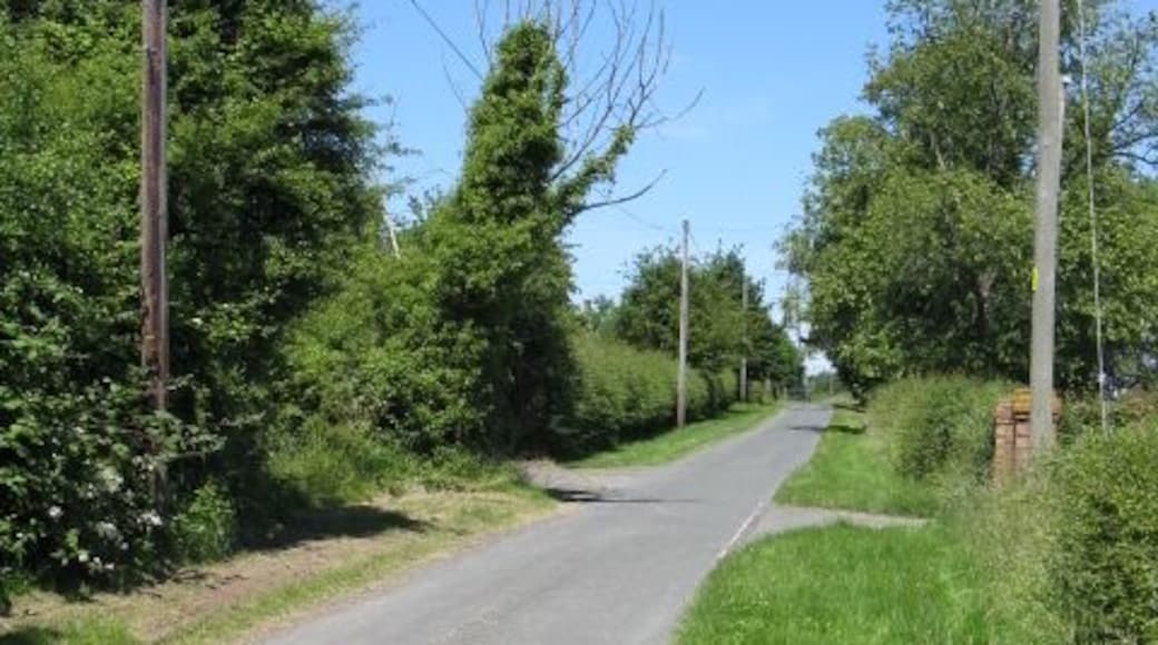 Lane at Sneads Green