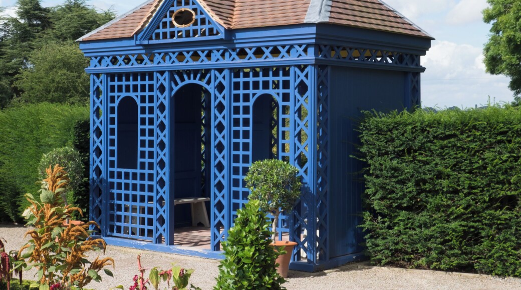 Hanbury Hall north summer house