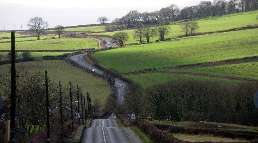 Chesterfield Road, Eckington, NE Derbyshire. Looking south towards Whittington and Chesterfield from the lower end of Bole Hill Lane in Eckington.