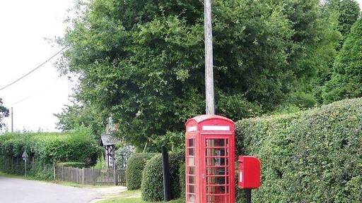 Street Scene, Hale Hale is on the borders of Wiltshire and Hampshire and falls just inside the New Forest National Park.