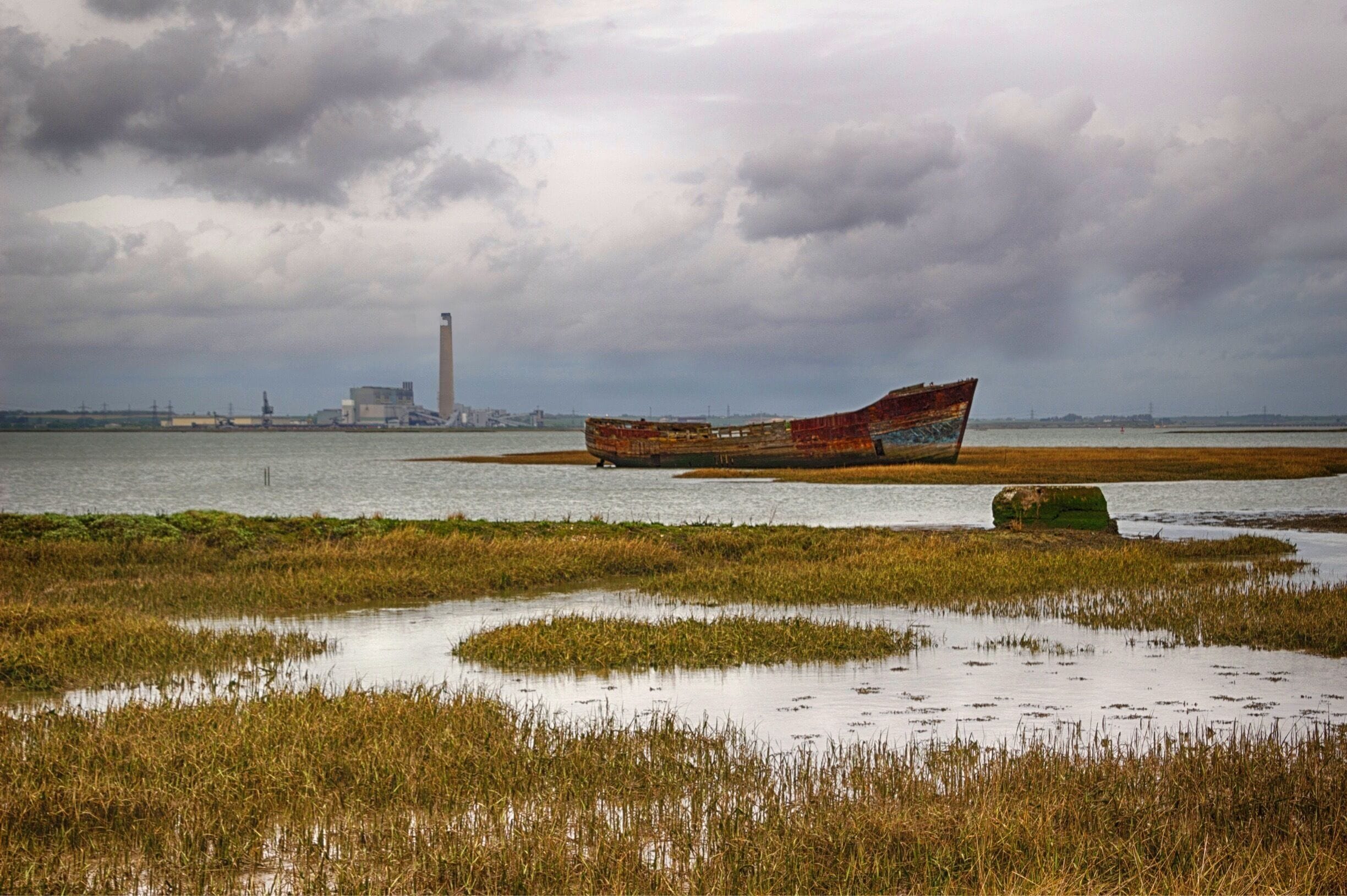 June 2014

Money Hill sits on the North Coast of Kent and while its quite an industrial area on the other side of the River Thanes, here is sanctuary to many species of birds and wildlife.

#Abandoned

It's a great place to walk or cycle taking in the many sights and stopping off here and there at the picnic tables for a break.