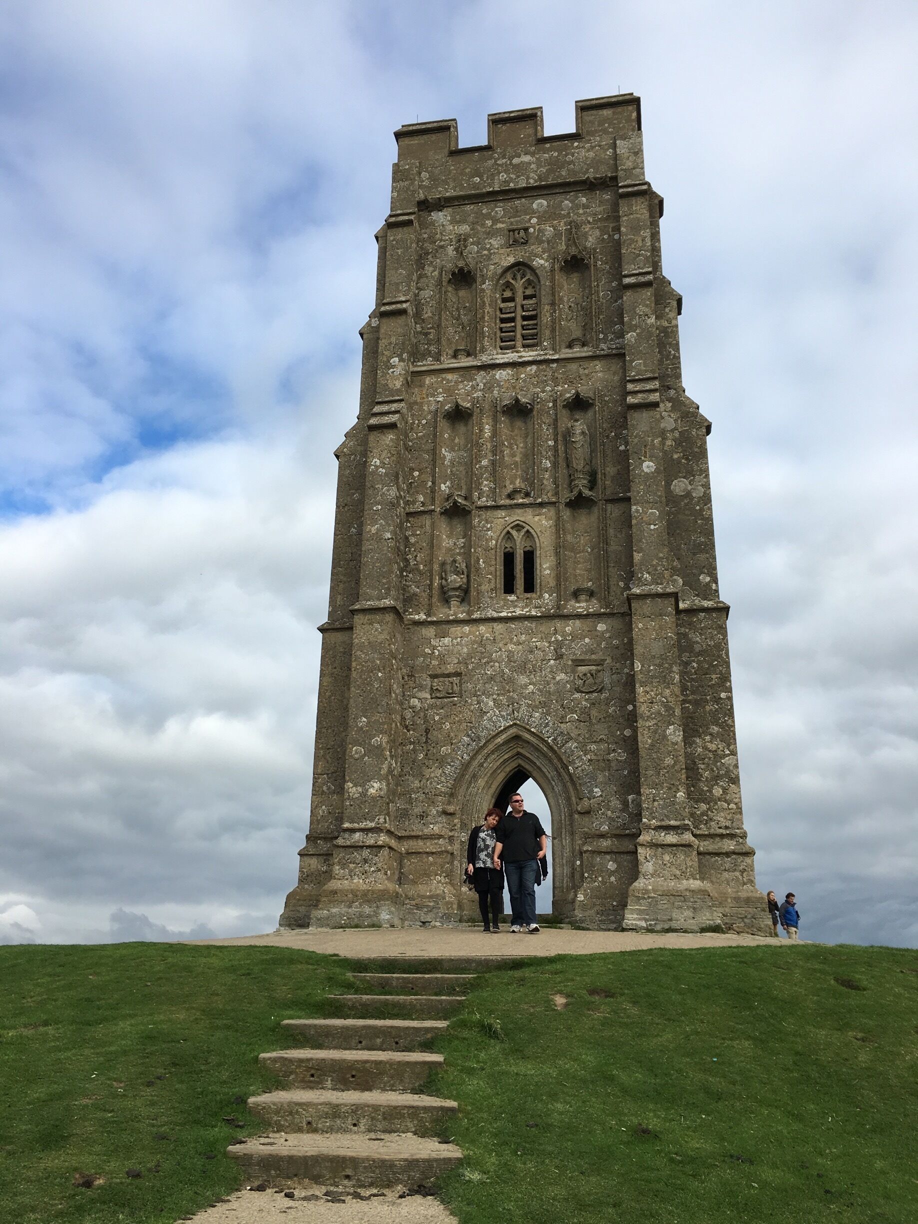 #Glastonbury #Tor