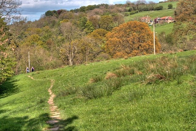 Footpath to Grosmont Dropping down for the Murk Esk crossing.