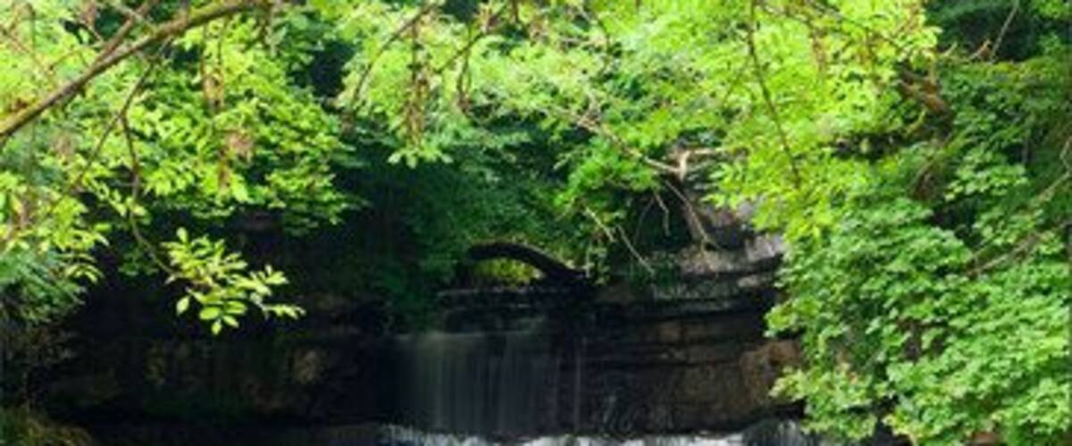 Cotter Force A beautiful waterfall just off the main road.