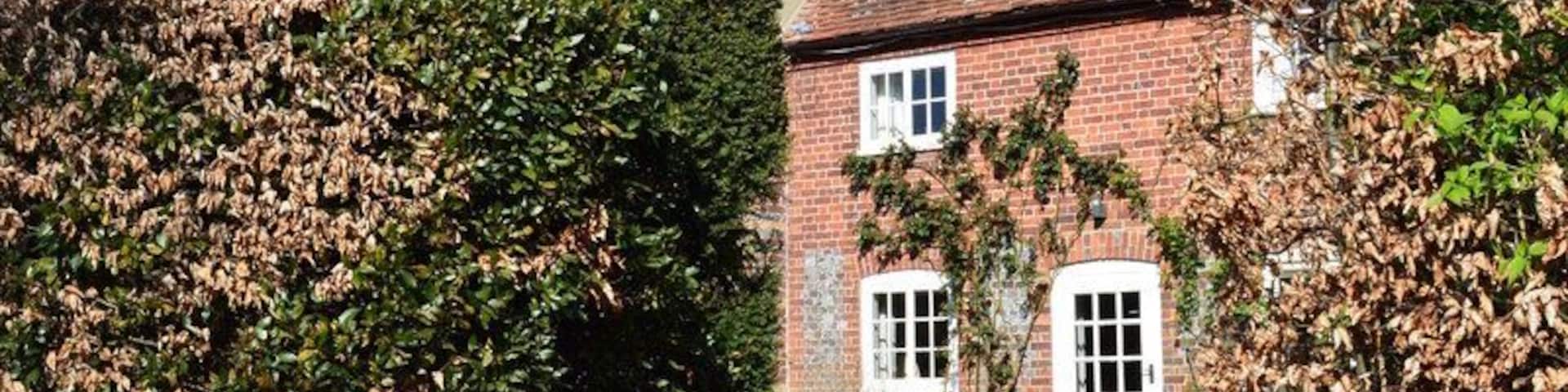 Village House, Pheasant's Hill, Buckinghamshire.