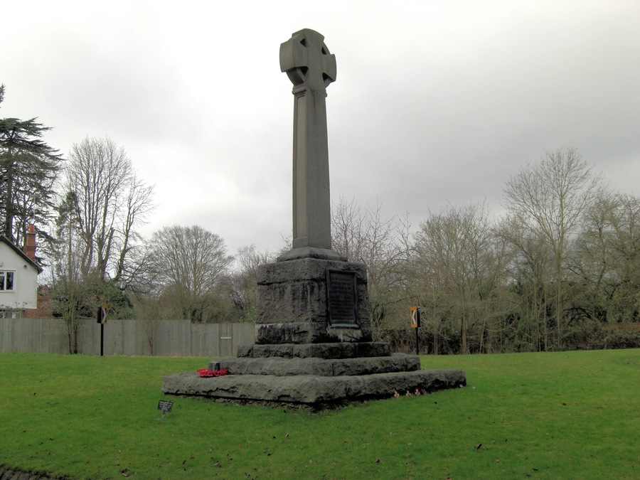 Shiplake parish war memorial at Lower Shiplake, Oxfordshire