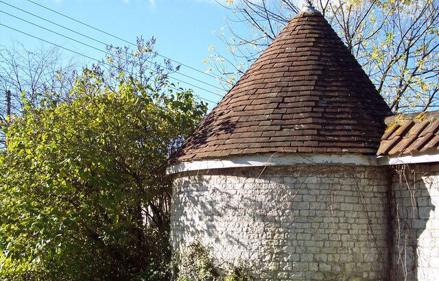 Squat Tower at Pinchers Hill, Hindon