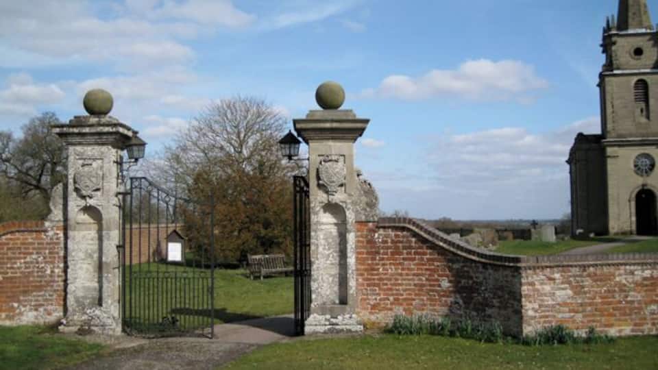 Gates, Honiley churchyard