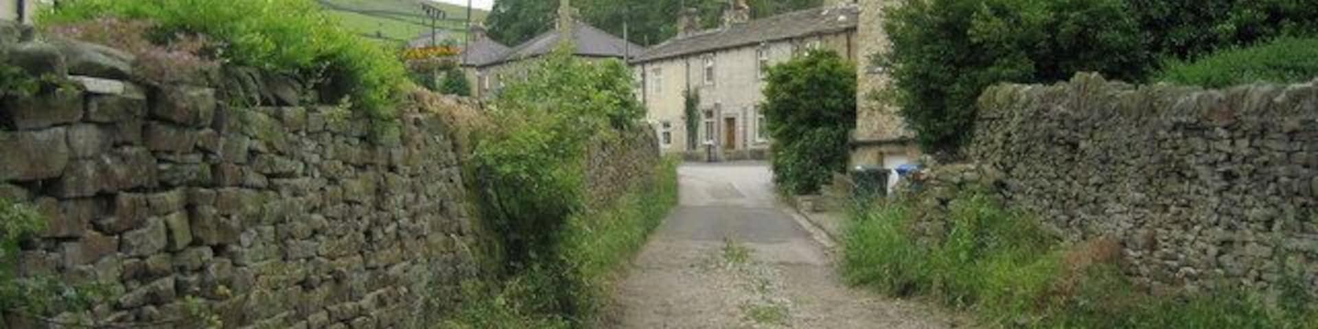 Shady Lane, Cononley The unmetalled Shady Lane approaching Woodside Lane in Cononley.