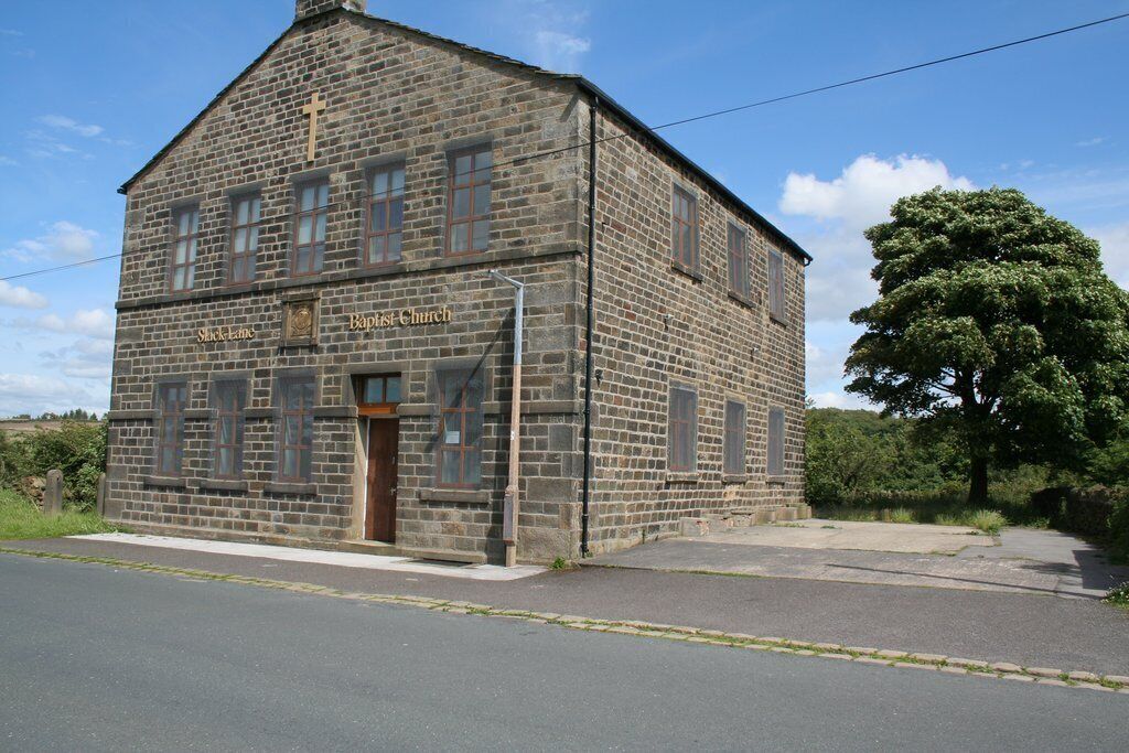 Slack Lane Baptist Church The church has moved from its original building on Slack Lane which has been converted to flats. The current building is actually on Mackingstone Lane.