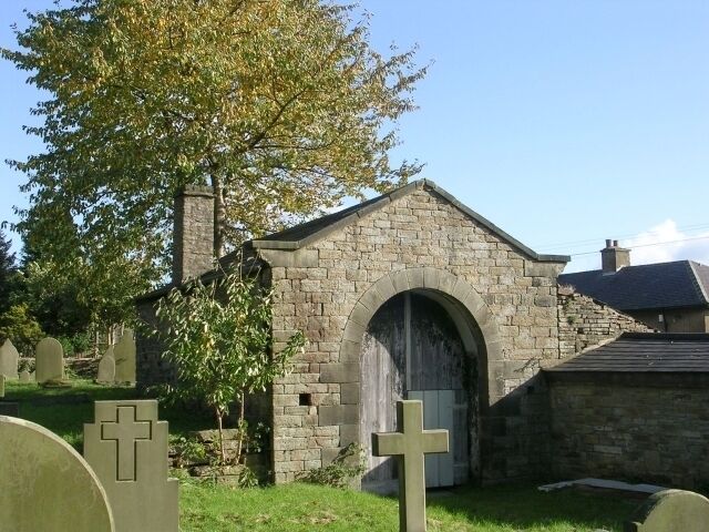 Building in Graveyard - St Andrew's Church