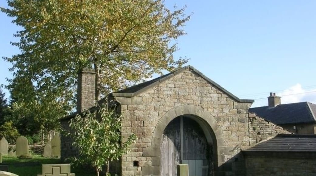 Building in Graveyard - St Andrew's Church