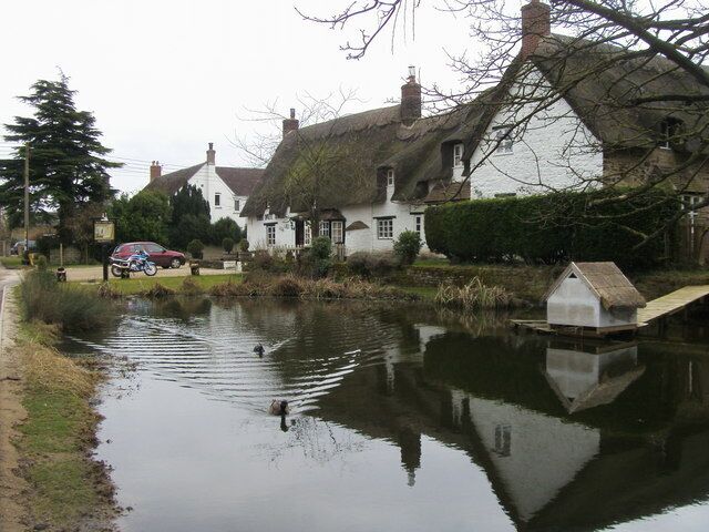 The Nut Tree public house and village pond, Murcott, Oxfordshire