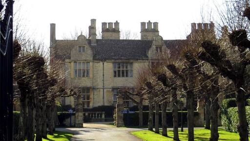 Yarnton Manor, Oxfordshire, former home to the Oxford Centre for Hebrew and Jewish Studies.