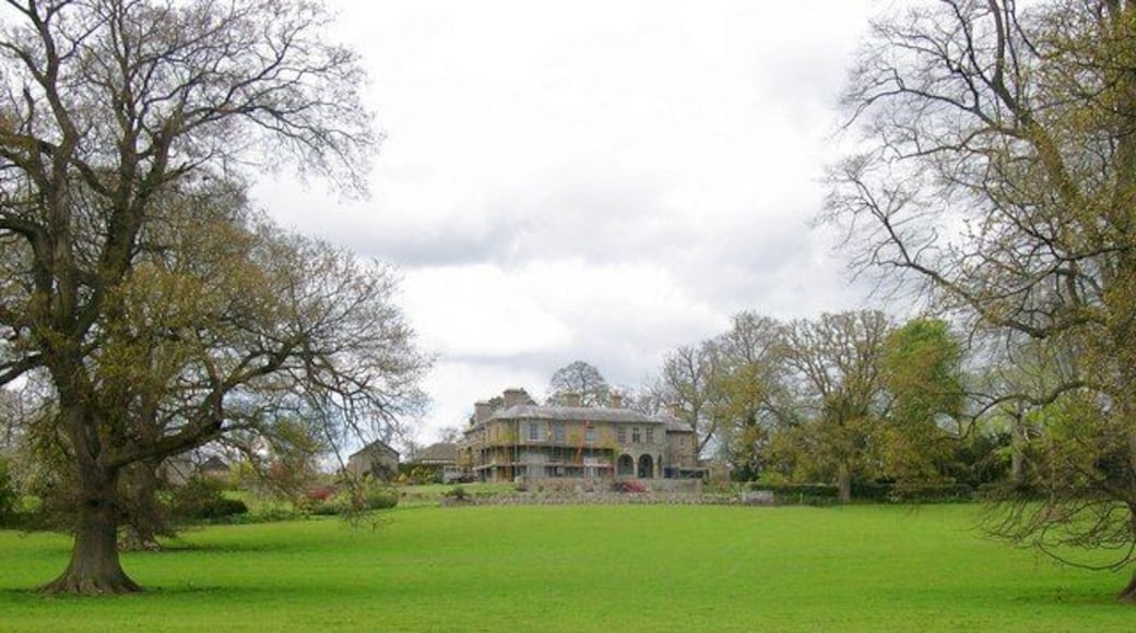 Castle Weir, Lyonshall On an ancient site with wonderful views to the South. The Cheese family were here in the 18th century; they founded local banks and were financially involved in the Eardisley to Kington tramway.