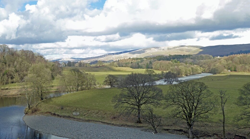 A panorama of Ruskin's View. This scene depicting the River Lune was painted by Turner. It is now called Ruskin's View after John Ruskin an influential English critic, social theorist, painter and poet, who was so impressed by the picture, that he was inspired to eulogise: ‘I do not know in all my own country, still less in France or Italy, a place more naturally divine’