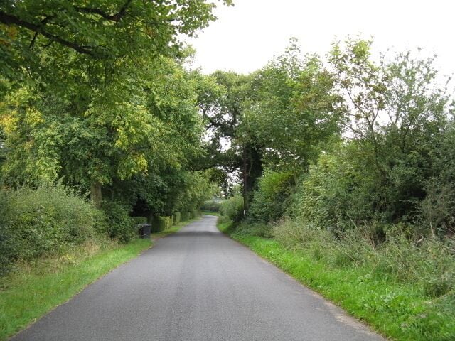 Lady Lane Lady Lane originally ran from the junction of Church Lane and Hobcroft Lane at SJ790806 to the junction of Wood Lane and Ostlers Lane at SJ795817. The latter junction and the northern end of Lady Lane was lost when Manchester Airport's second runway was constructed.