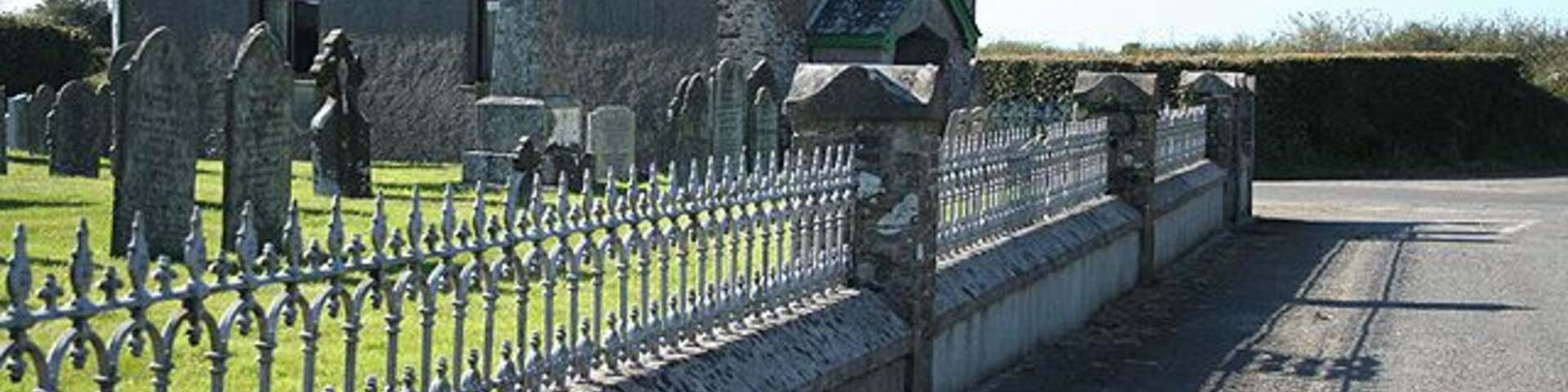 Treneglos: Goads Green Bethel Methodist church graveyard