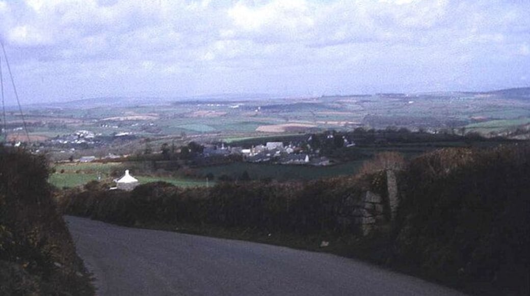 Lane to Upton Cross View eastwards as the lane descends from Minions. Upton Cross village is just below and Rilla Mill village is in the valley to the left. Expansive views across the Lynher valley from here.