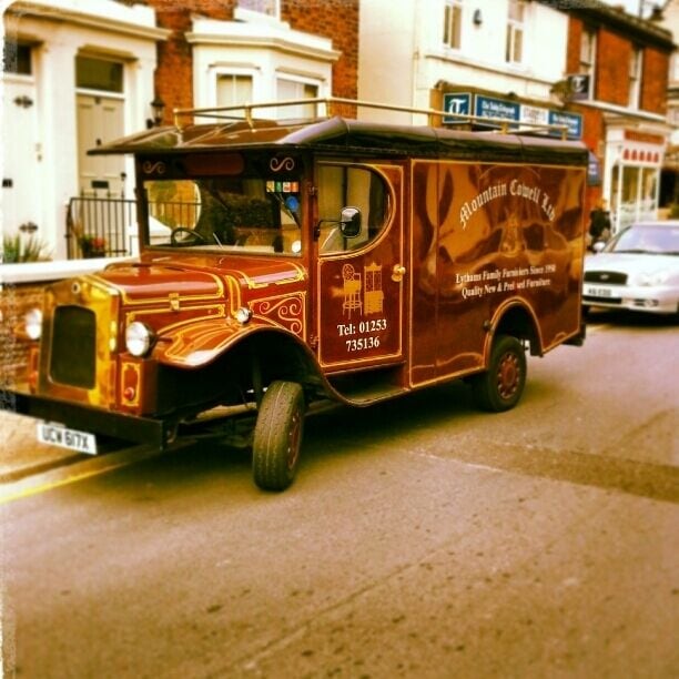 There is nothing more zen than soaking butt naked in a rotenburo in the woods, listening to the running stream and watching the maple leaves turn a golden hue. 