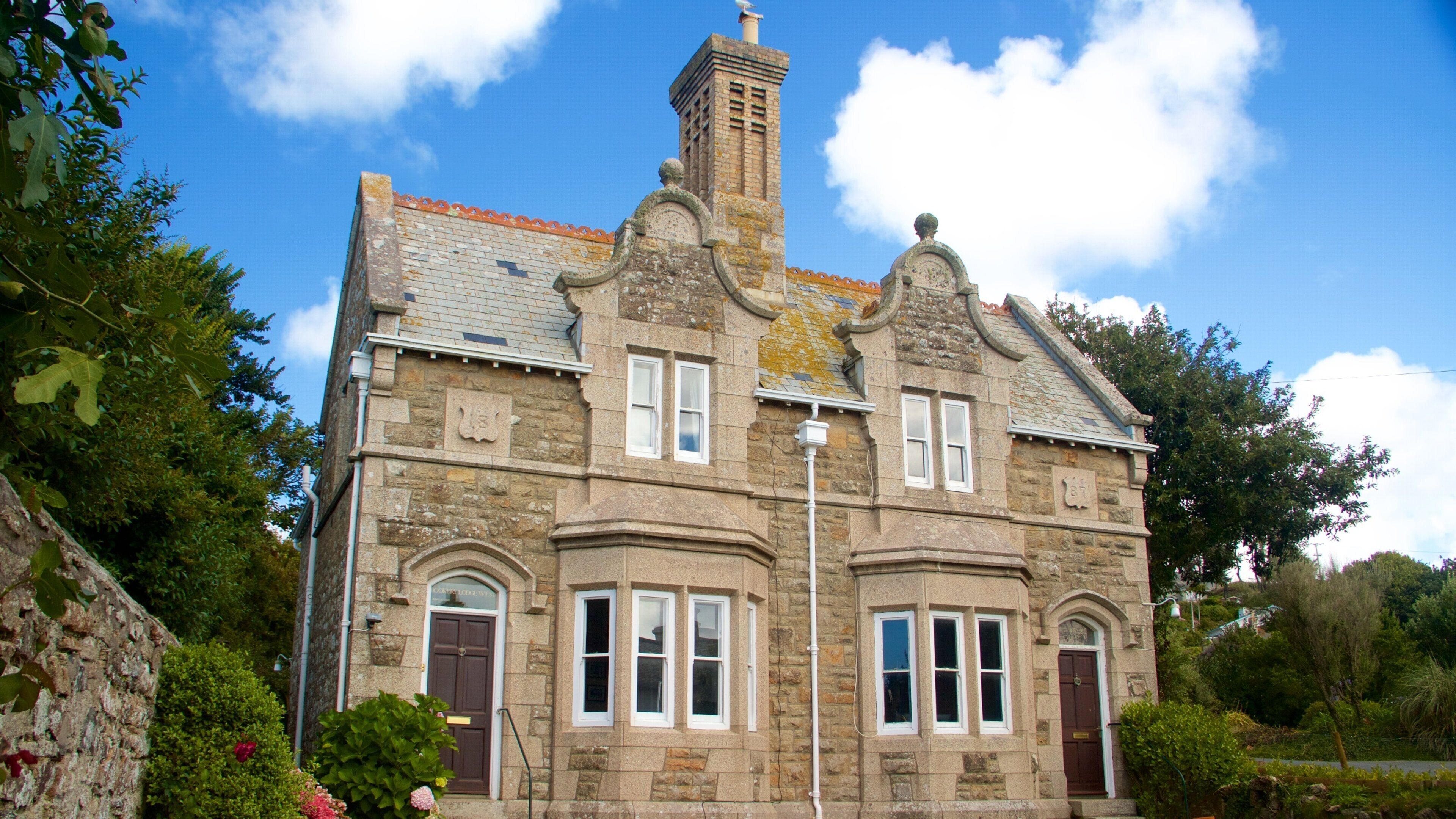 Marazion showing heritage architecture