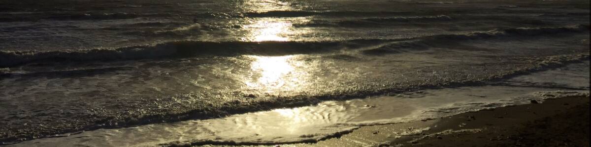 Watching the kite surfers at Brook.