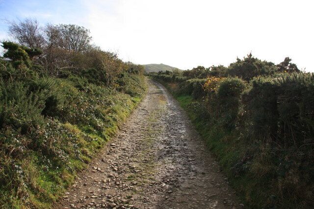 Footpath to Nodden Gate The track leading from the Fox and Hounds to the moor.