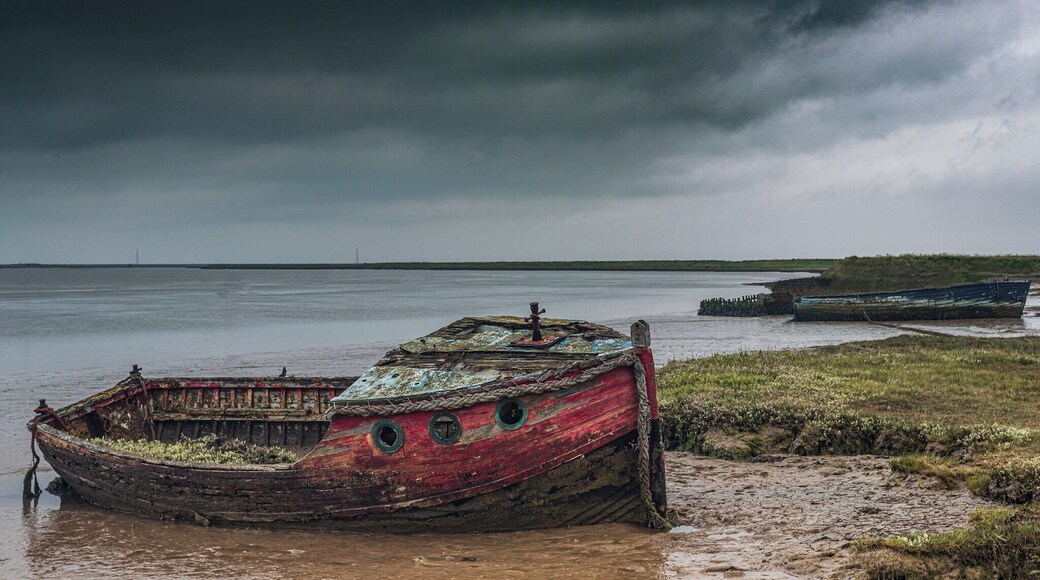 Mmm....... moody Monday morning.