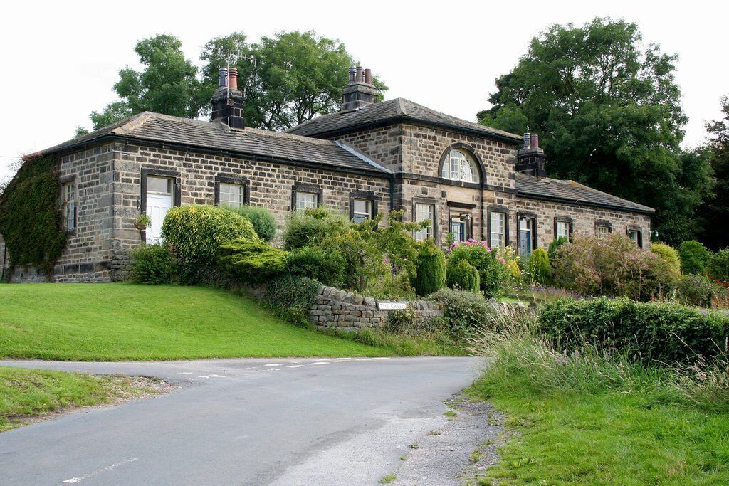 Almshouses, Leathley