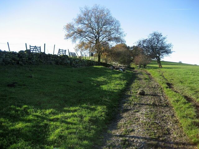 Ebor Way near Bank Side Farm The Long Distance Footpath heading west from the farming complex.