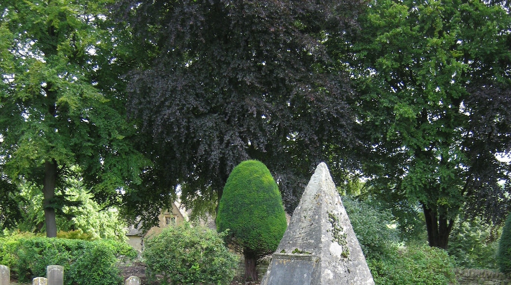 Gravestone, St. Mary's Church, Painswick.