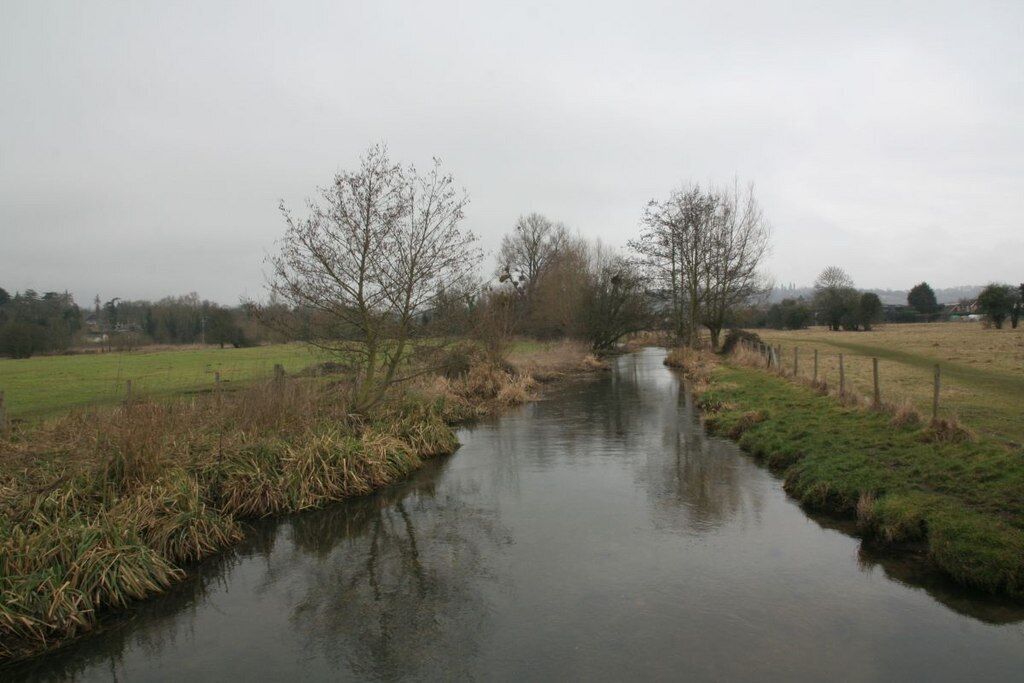 Looking towards Pangbourne View along the River Pang from the footbridge towards Pangbourne.