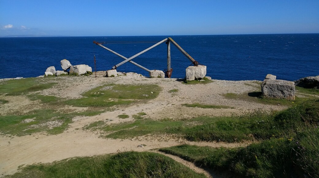 An old, wooden crane on the eastern side of Portland.