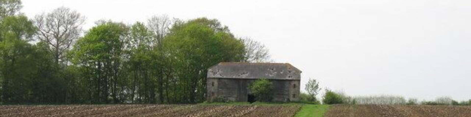 Barn on the north end of Church Copse