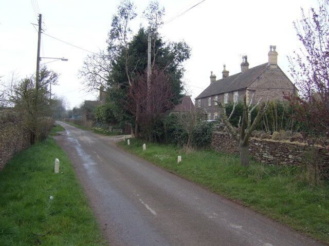 Patch Elm Lane Eponymous farm is just along on the right after the cottages.