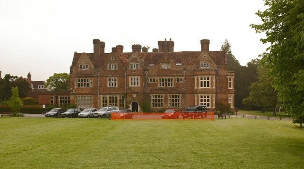 The Hawthorns School Housed in this grade II* Jacobean building, Pendell Court, dating from 1624, this mixed prep school moved here in 1961. For listing particulars, see http://www.heritagegateway.org.uk/Gateway/Results_Single.aspx?uid=287286&resourceID=5.