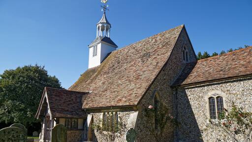Grade II* listed 13th-century Church of St Simon and St Jude from the south-east at Quendon, Essex, England. Software: RAW file lens-corrected, optimized and converted to JPEG with DxO OpticsPro 10 Elite, and likely further optimized and/or cropped and/or spun with Adobe Photoshop CS2.