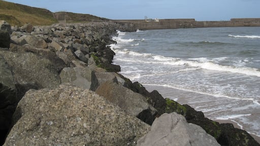 Sea defences at Skinningrove This photograph shows a view of some of the sea defences that have been introduced on the coastline between Skinningrove and the jetty at Cattersty Sands.The picture was taken looking in a north-westerly direction towards Cattersty Sands.