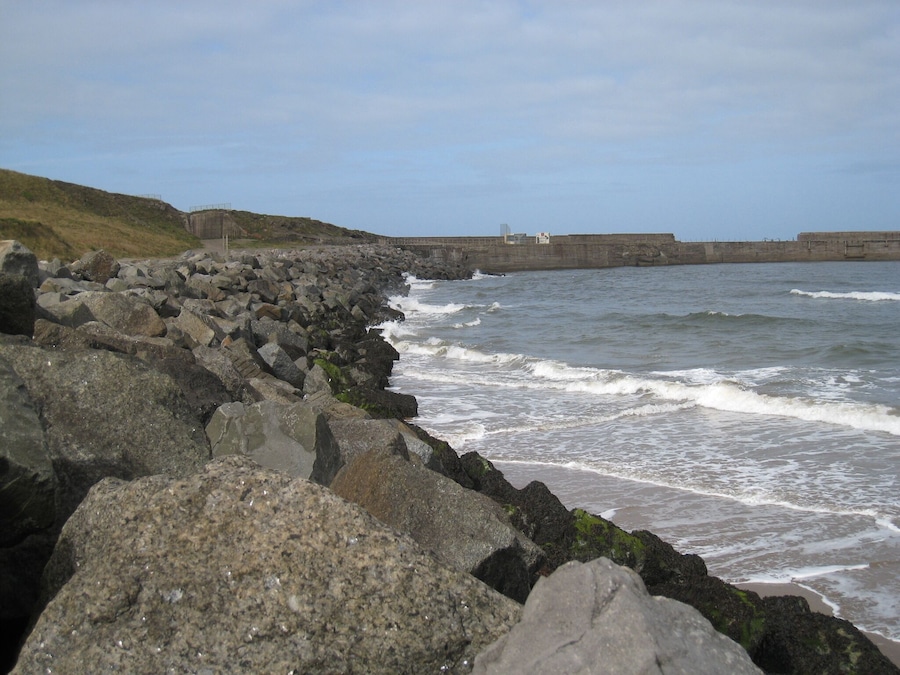 Sea defences at Skinningrove This photograph shows a view of some of the sea defences that have been introduced on the coastline between Skinningrove and the jetty at Cattersty Sands.The picture was taken looking in a north-westerly direction towards Cattersty Sands.
