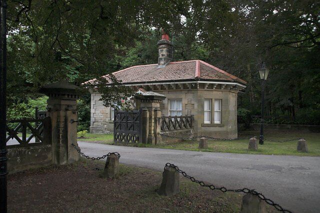 Grinkle Park gatehouse in Summer.