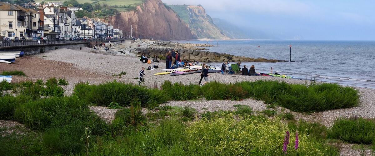Sidmouth, England, is a tourist destination and a gateway to the Jurassic Coast World Heritage Site. A large part of the town has been designated a conservation area.
#BeachTips