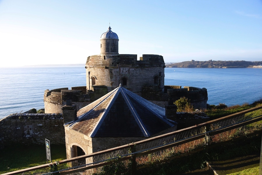 St Mewes Castle. A small coastal defence Castle built to protect the harbour entrance. This castle is one off many along this coastline built to defend against French invasions.