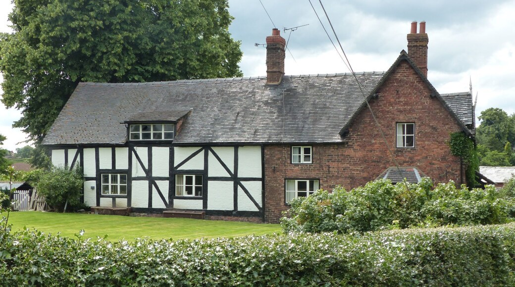 Grade II listed farmhouse in Bunbury, Cheshire. This is a photo of listed building number 1136167.