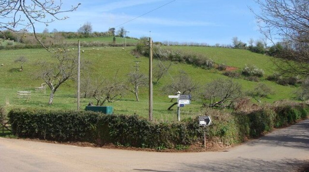 Road junction by Bow Bridge