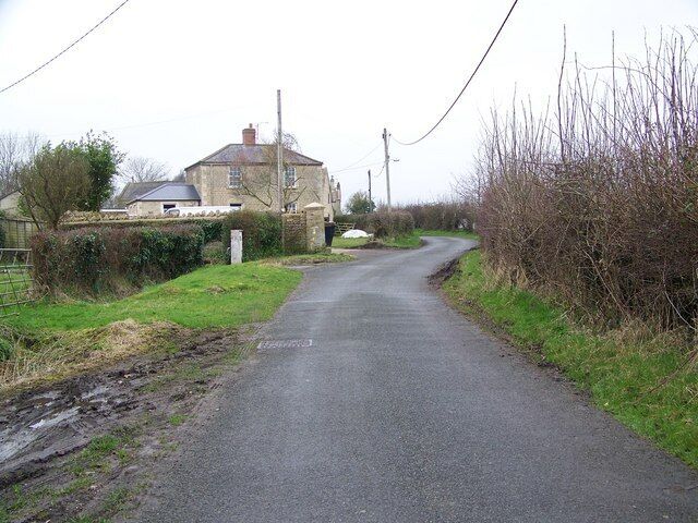 Shop Lane, Wingfield No doubt named after the village shop which used to stand on the corner of the lane. The building is now a public house.