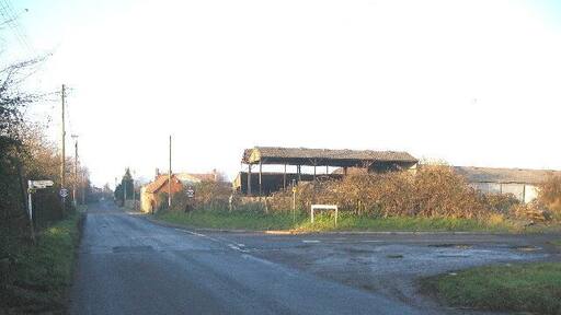 East Town Road. Looking northwest along Bratton Road at West Ahston, at the junction with East Town Road.