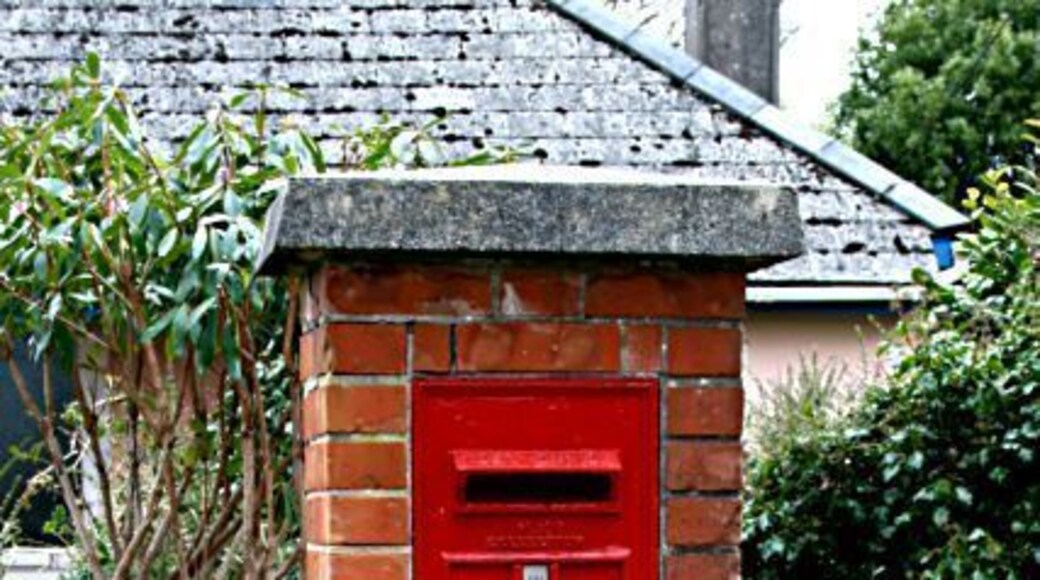 George vi post box at Playing Place Detail